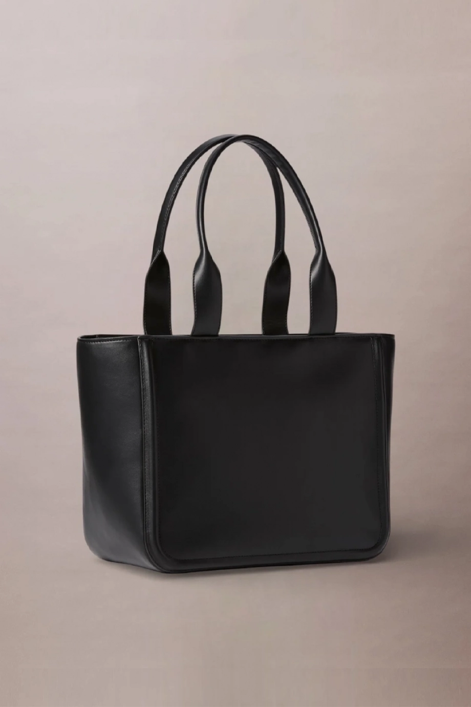 Calvin Klein Sandi Kadın Siyah Omuz Çantası LV04F3218G-3L2