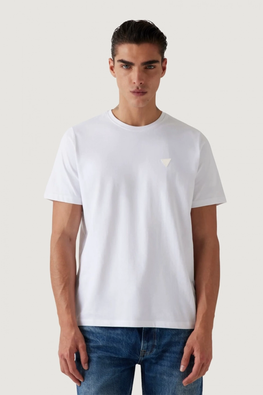Guess Bisiklet Yaka Kısa Kollu Küçük Yamalı Pamuklu Modal Erkek Beyaz T-shirt M6GI21K3053-G011