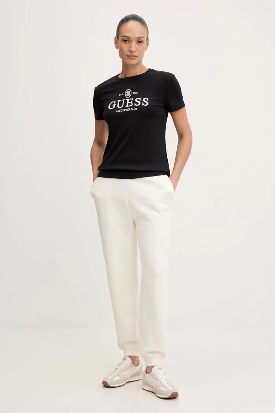 Guess Jasmine Kadın Beyaz Eşofman Altı V6GB02K2915-G047