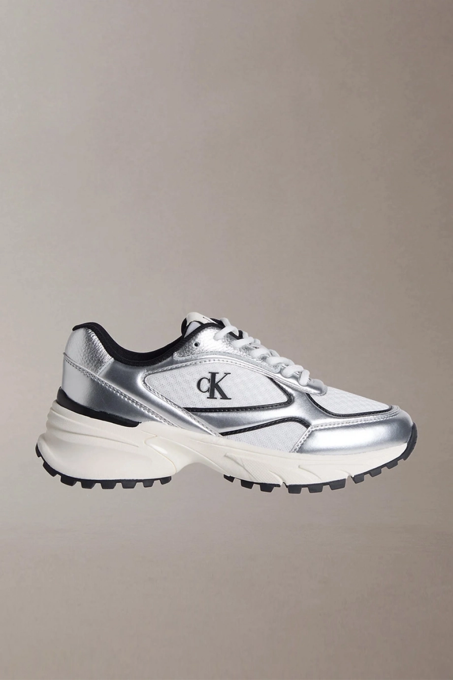 Calvin Klein Hike Runner Bağcıklı File Detaylı Metalik Kadın Gri Sneaker YW0YW02063-0IX