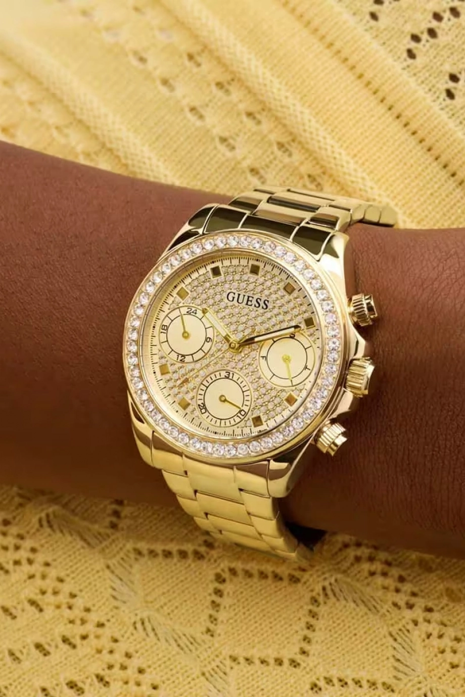 Guess Kadın Gold Kol Saati GUGW1037L2
