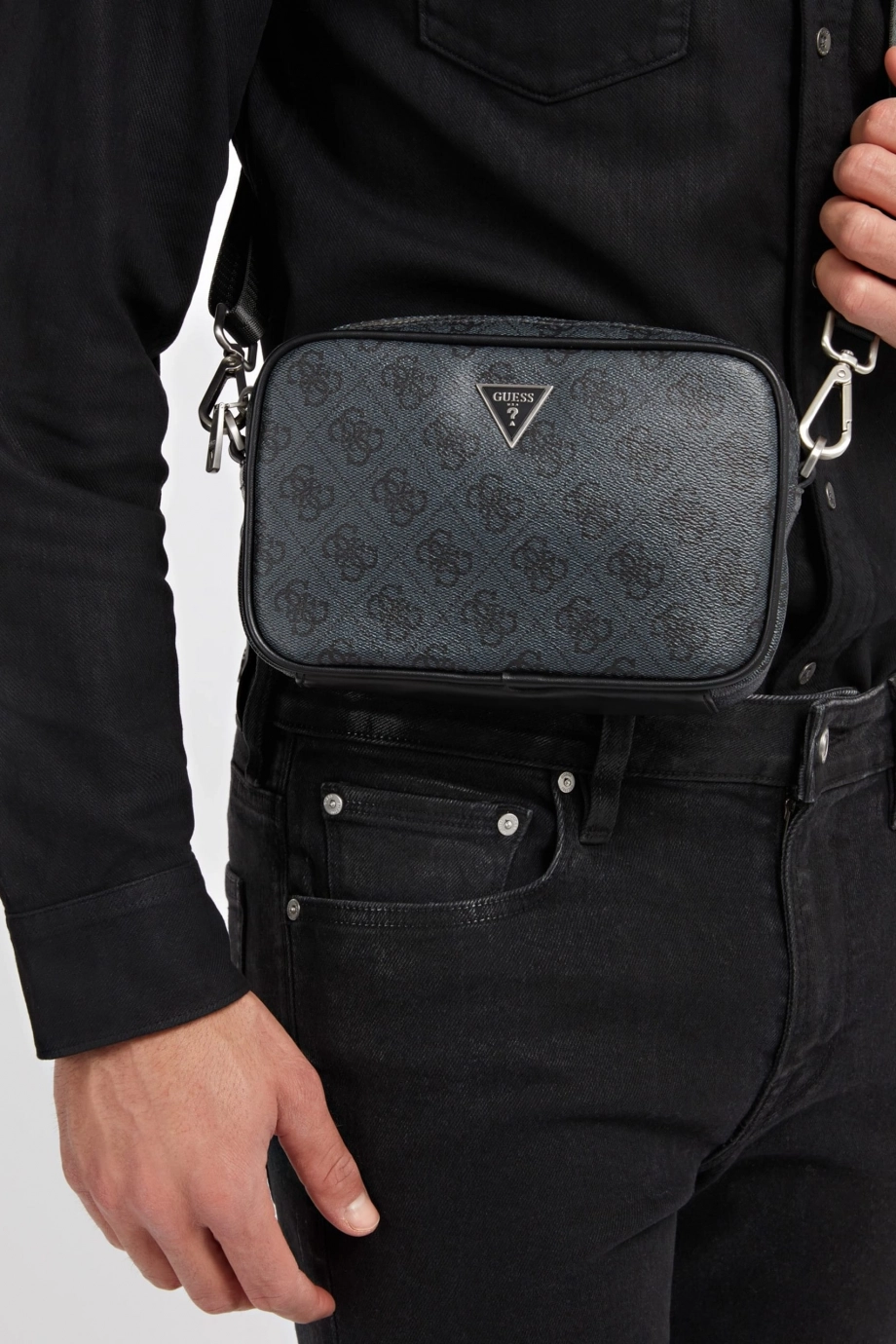 Guess Milano Küçük Erkek Siyah Çapraz Çanta PMEVZLP3145-BLA