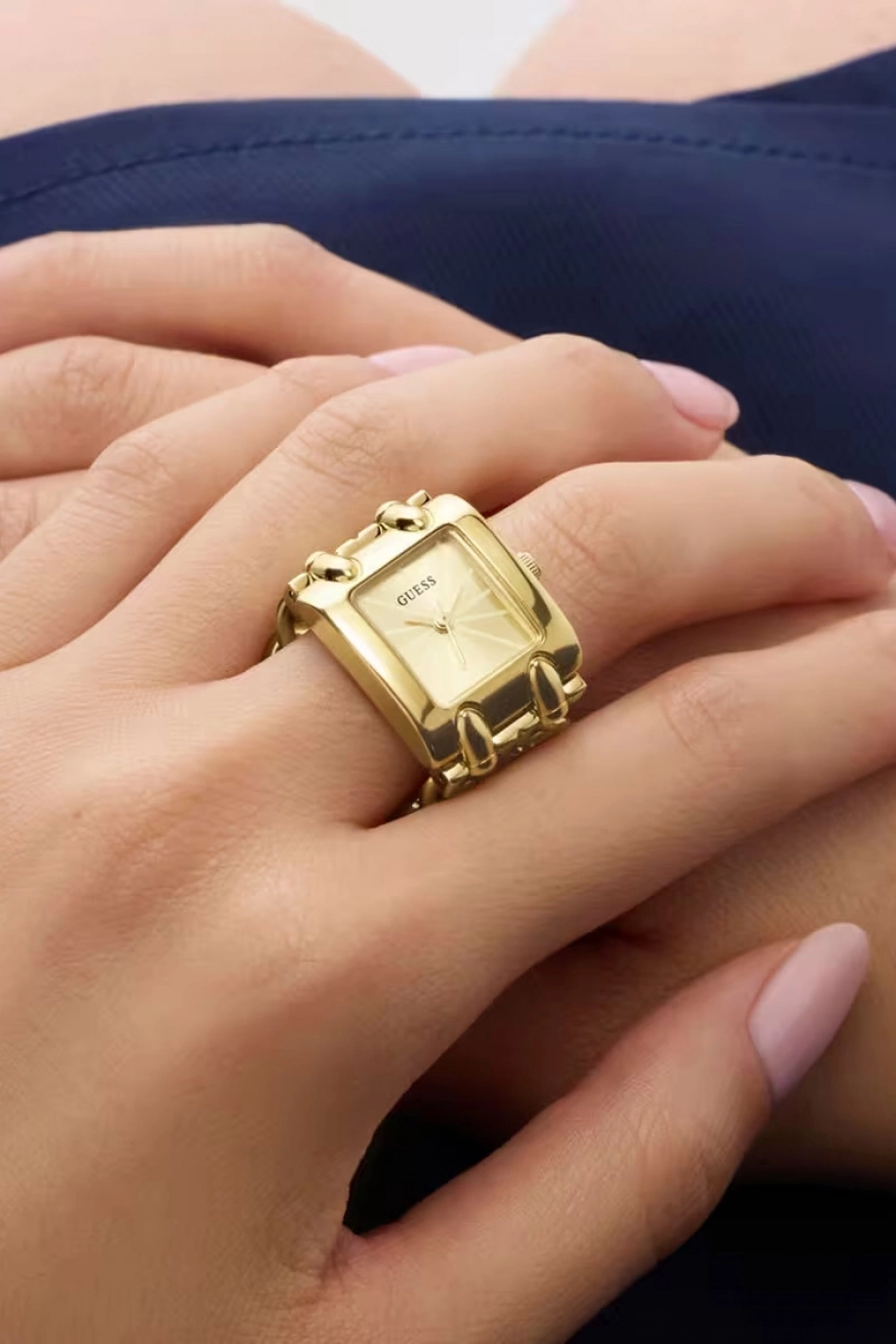 Guess Kadın Gold Kol Saati GUGW1025L2