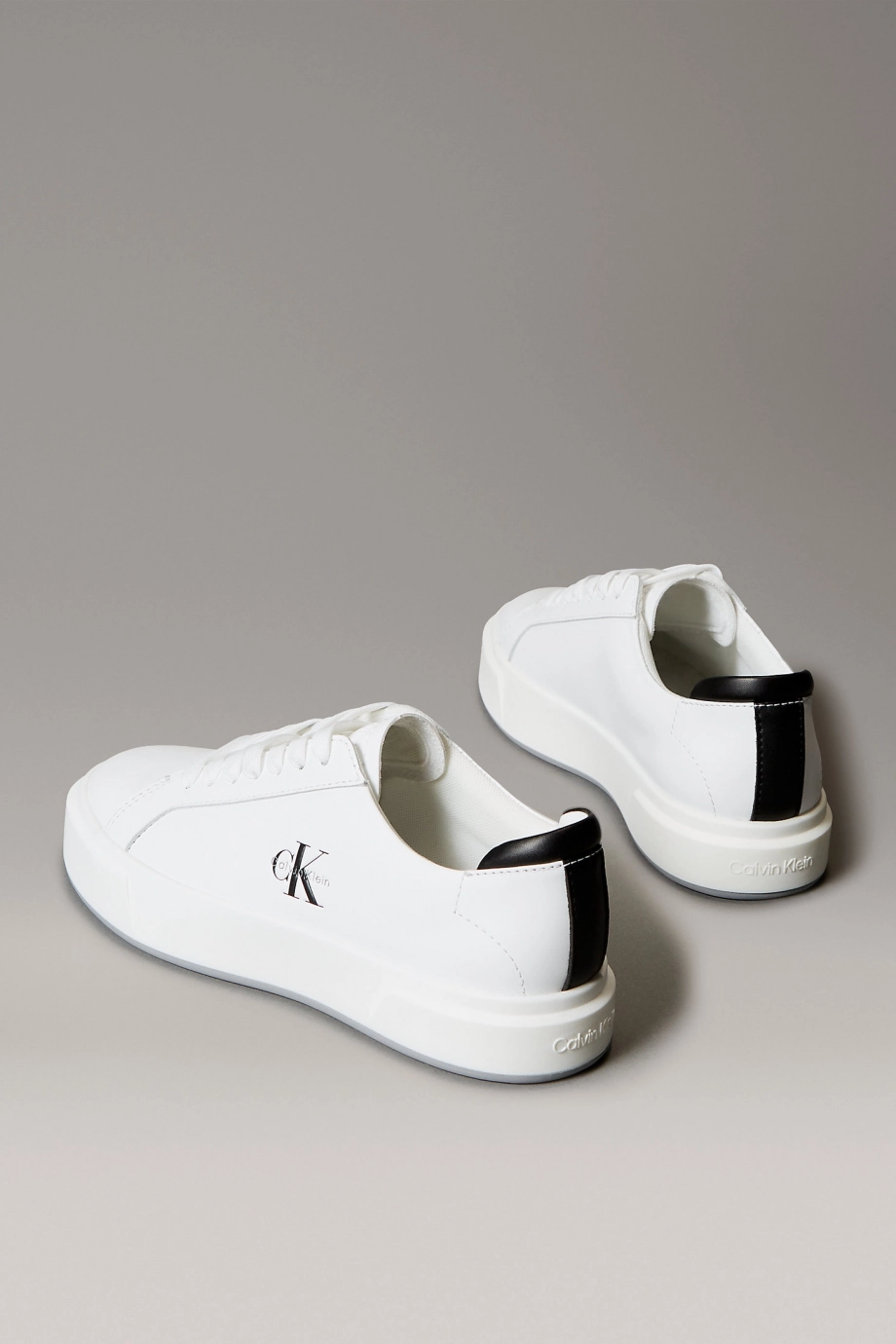 Calvin Klein Basket Cupsole Bağcıklı Deri Çok Renkli Kadın Beyaz Sneaker YW0YW01945-01W