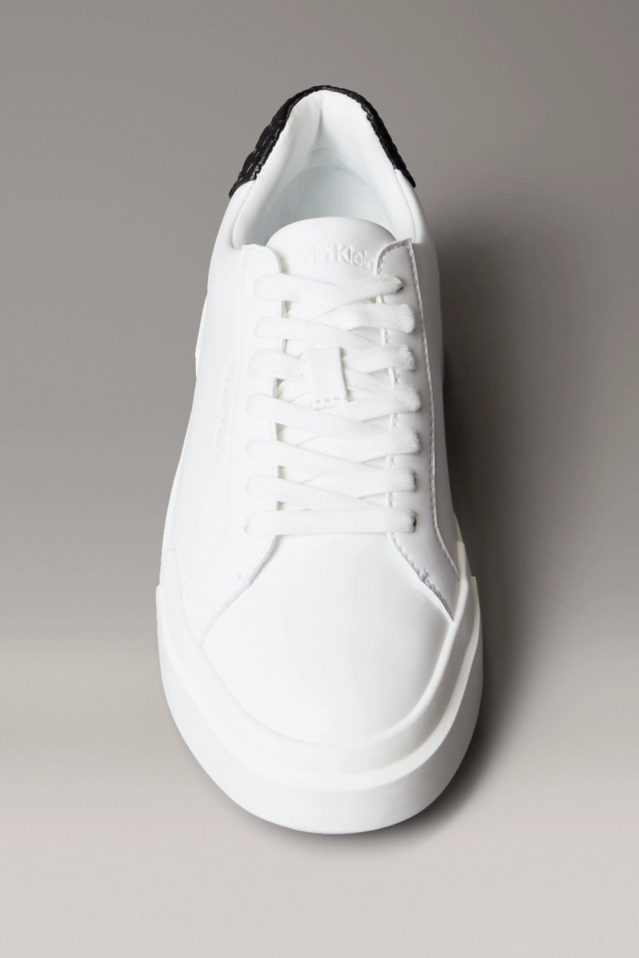 Calvin Klein Chunky Cups Bağcıklı Deri Tamamı Baskılı Kadın Beyaz Sneaker YW0YW02036-01W