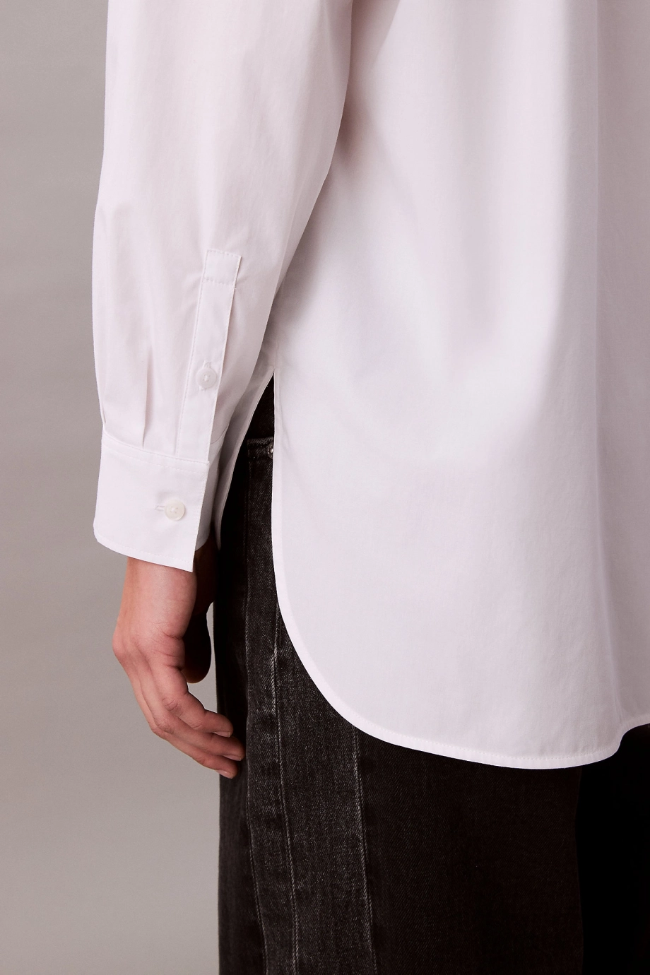 Calvin Klein Essentials Kadın Beyaz Gömlek LV047C143G-YAA