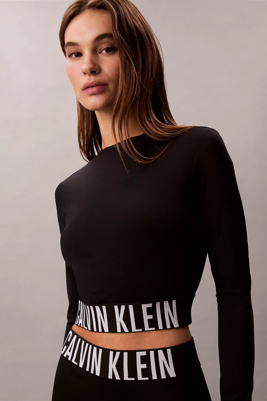 Calvin Klein Intense Power Yarım Balıkçı Yaka Uzun Kollu Kadın Siyah  Crop  LVGWxF5K202-UB1