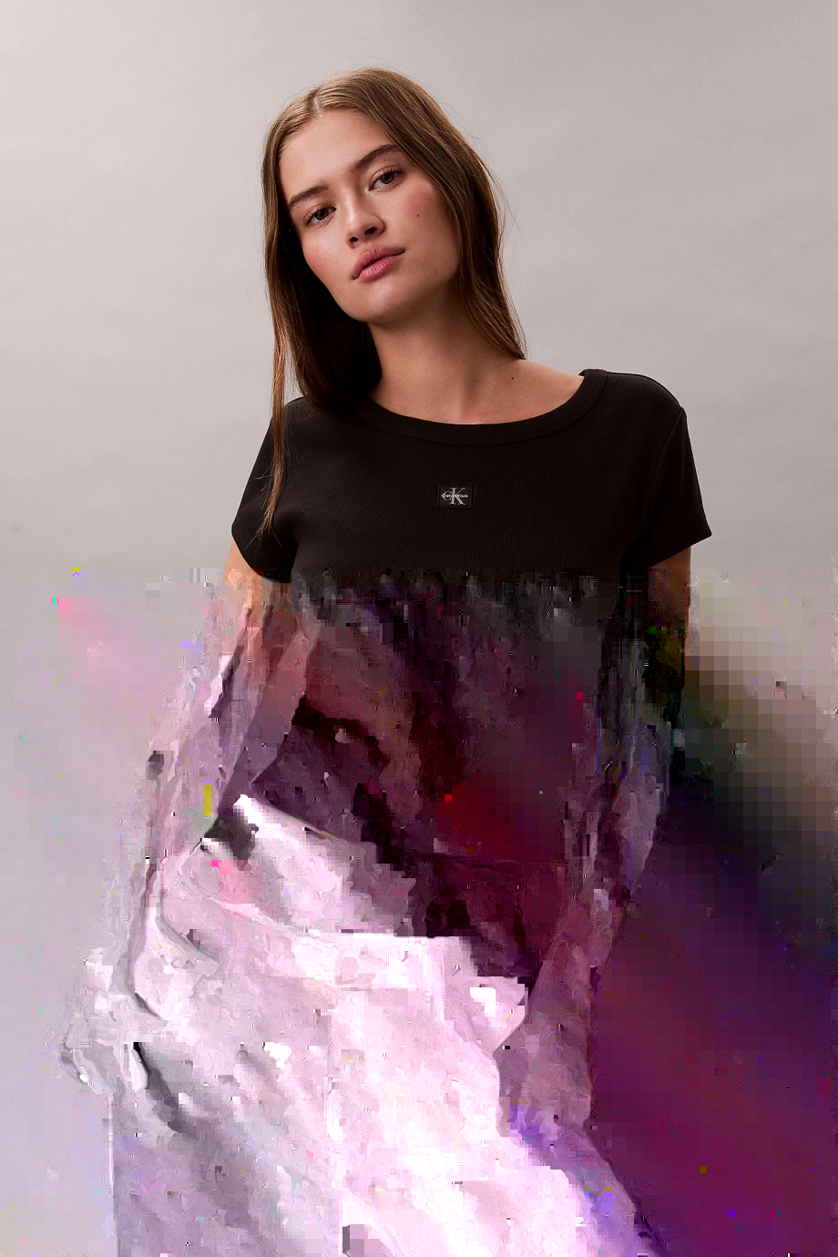 Calvin Klein Kadın Etiketli Fitilli Kısa Siyah Crop LV047C200G-UB1