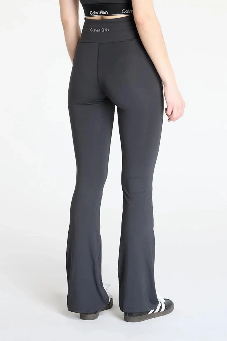 Calvin Klein Calvin Klein  Sport Flare Logolu Kadın Siyah Tayt  LVGWS5L611-UB1