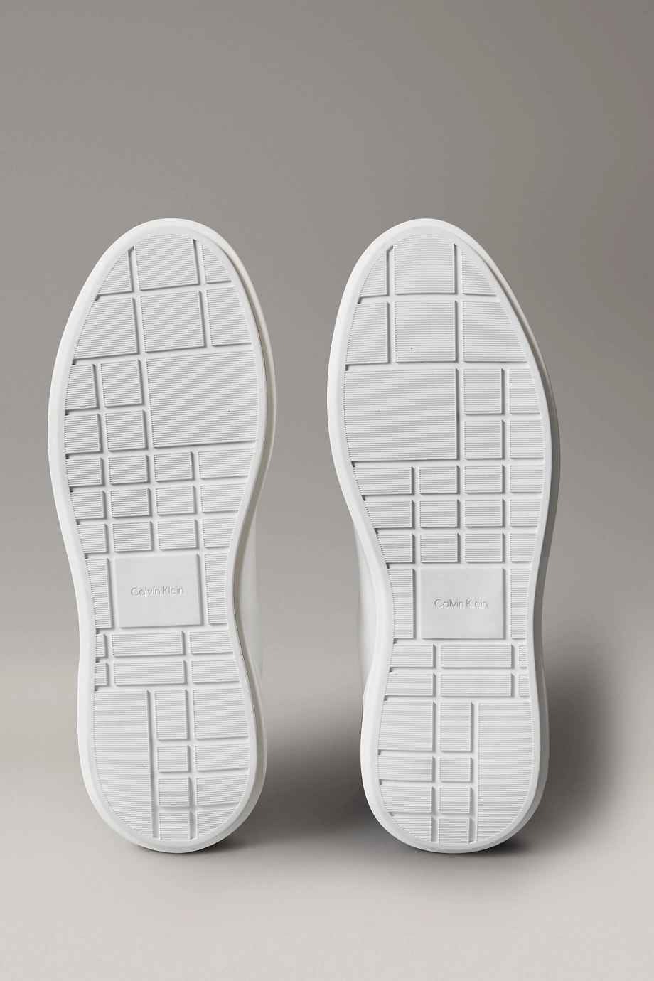 Calvin Klein Kalın Tabanlı Bağcıklı Deri Erkek Sneaker YM0YM01344-01W