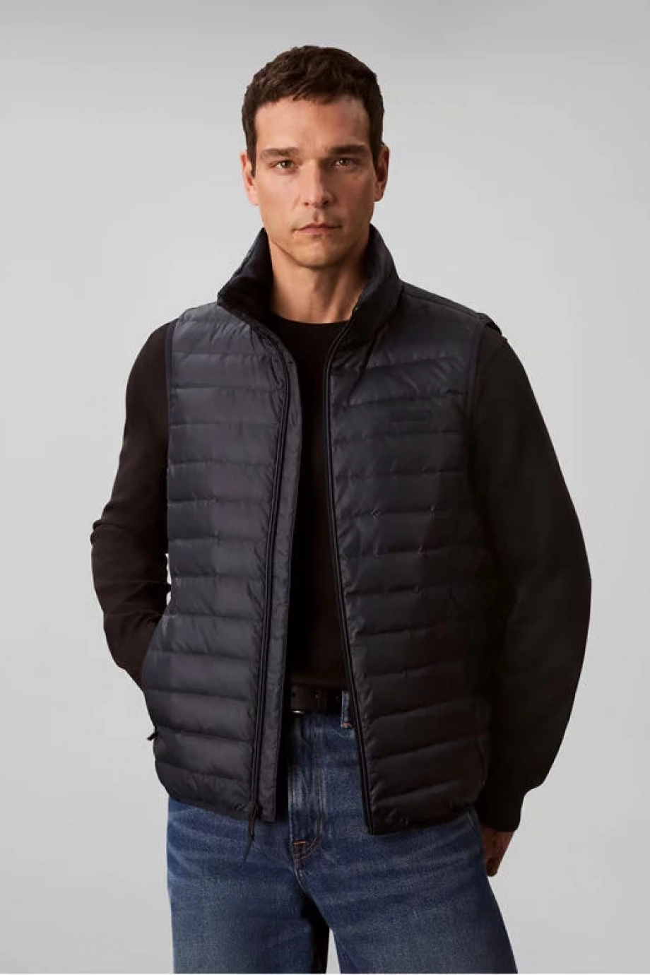 Calvin Klein Kolsuz Hafif Naylon Şişme Erkek Yelek LV04LC509G-CEF