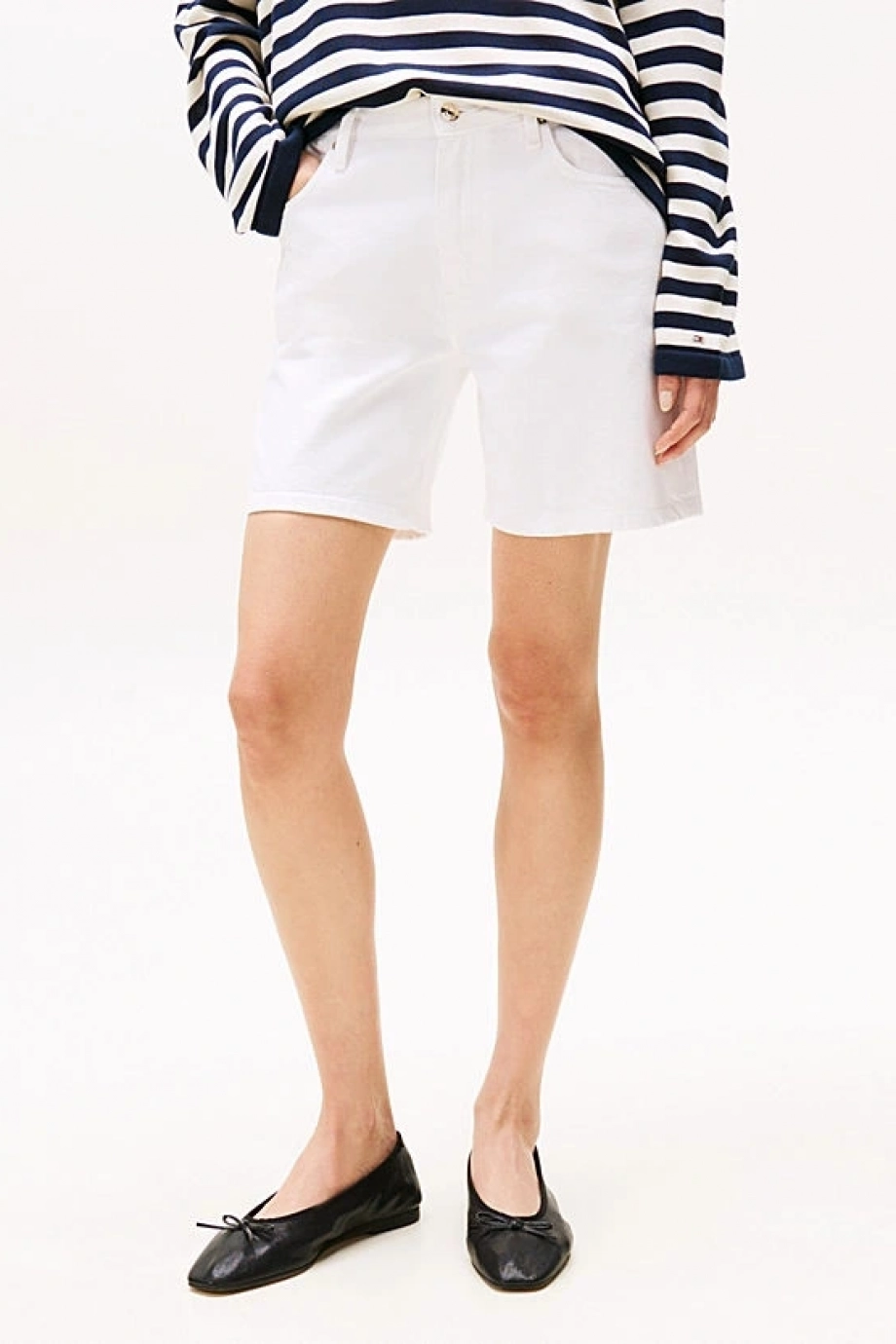 Tommy Hilfiger DNM STRAIGHT SHORT RW WHITE Kadın  Şort WW0WW45924YCF