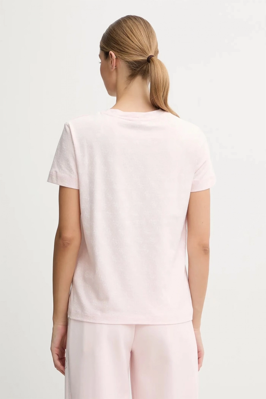 Guess 4G Baklava Desenli Zımbalı Kısa Kollu Kadın T-shirt V5BI14I3Z14-PMRJ