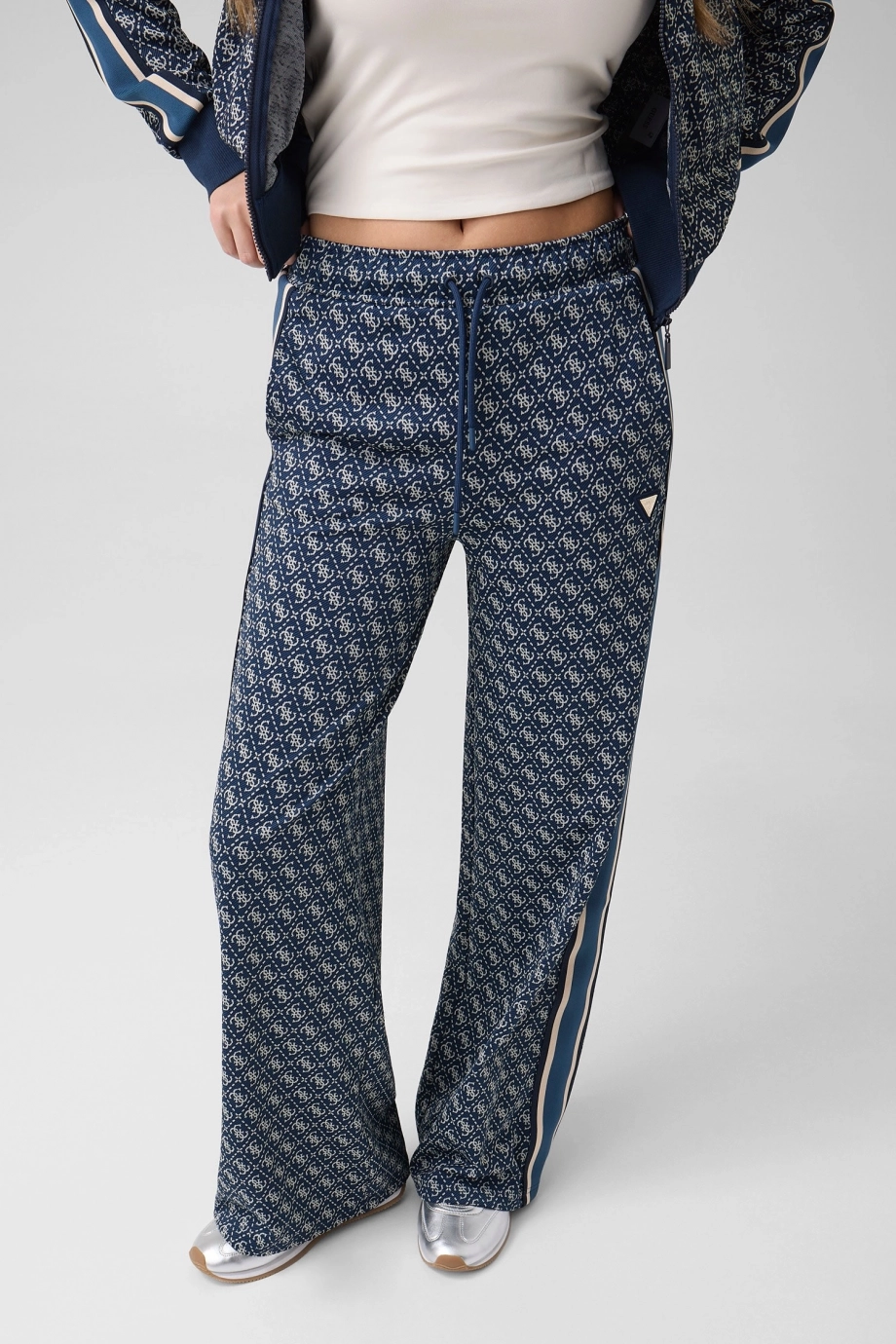 Guess Allover Kadın Aktif Relaxed Fit Eşofman Altı