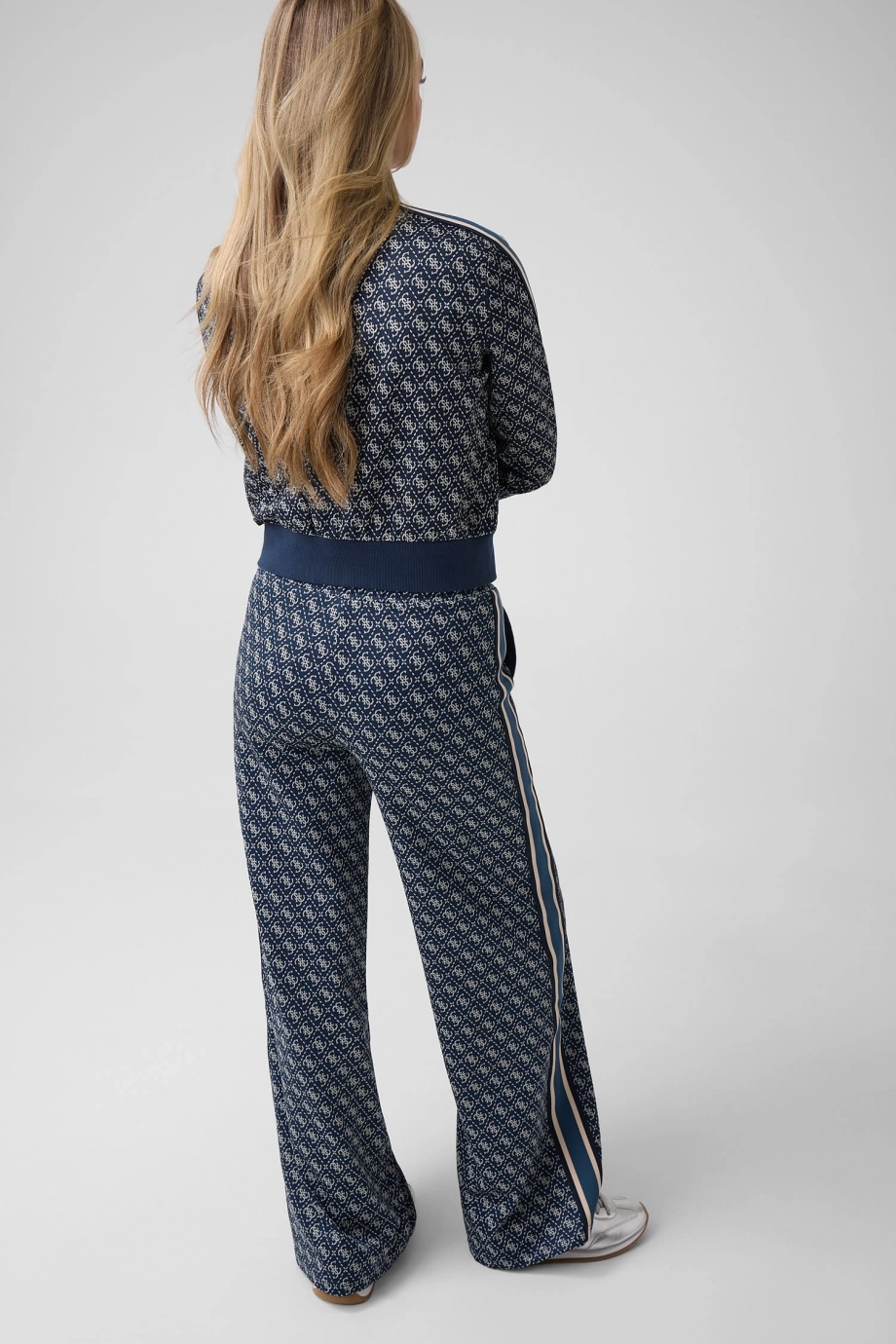 Guess Allover Kadın Aktif Relaxed Fit Eşofman Altı