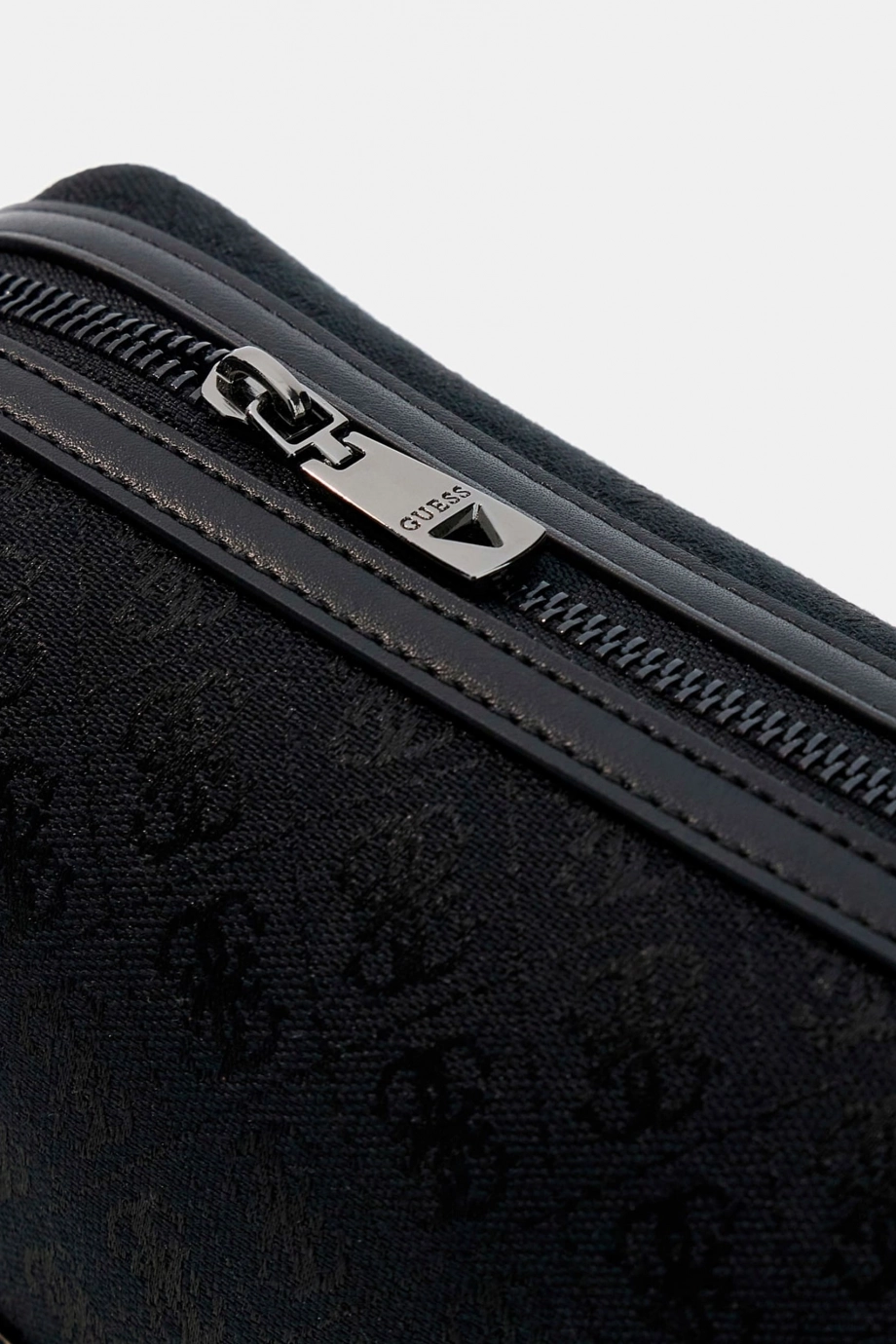 Guess Boston Küçük Aksesuar Erkek Siyah Çapraz Çanta PMBOSTP6241-DAB