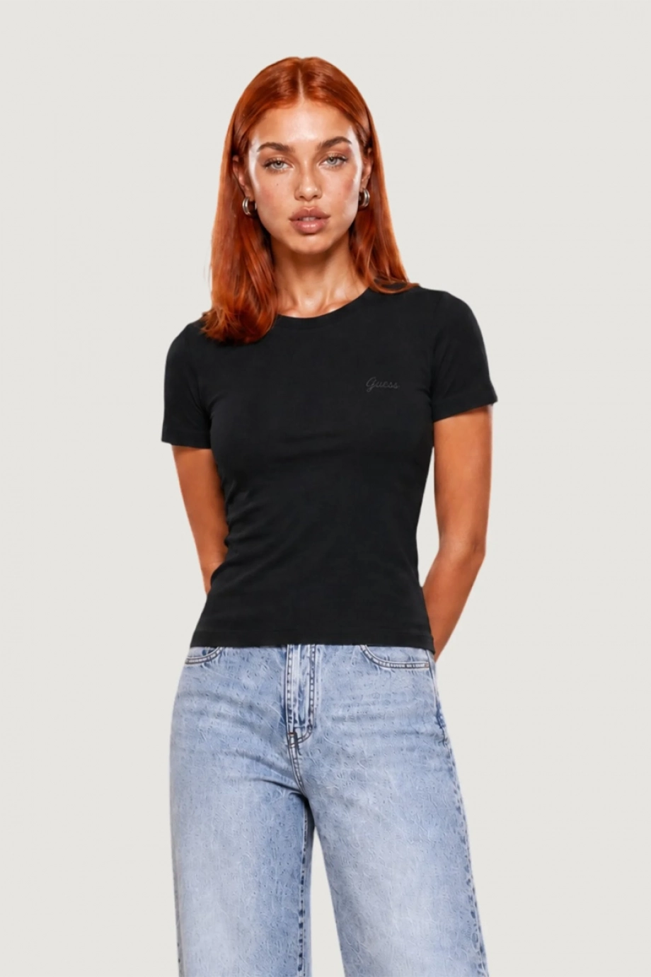 Guess Chara Kadın Aktif Slim Fit T-Shirt