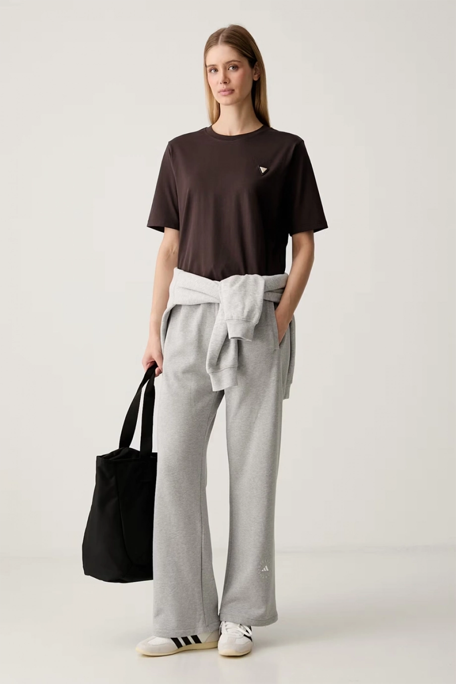 Guess Colette Kadın Aktif Boxy Fit T-Shirt