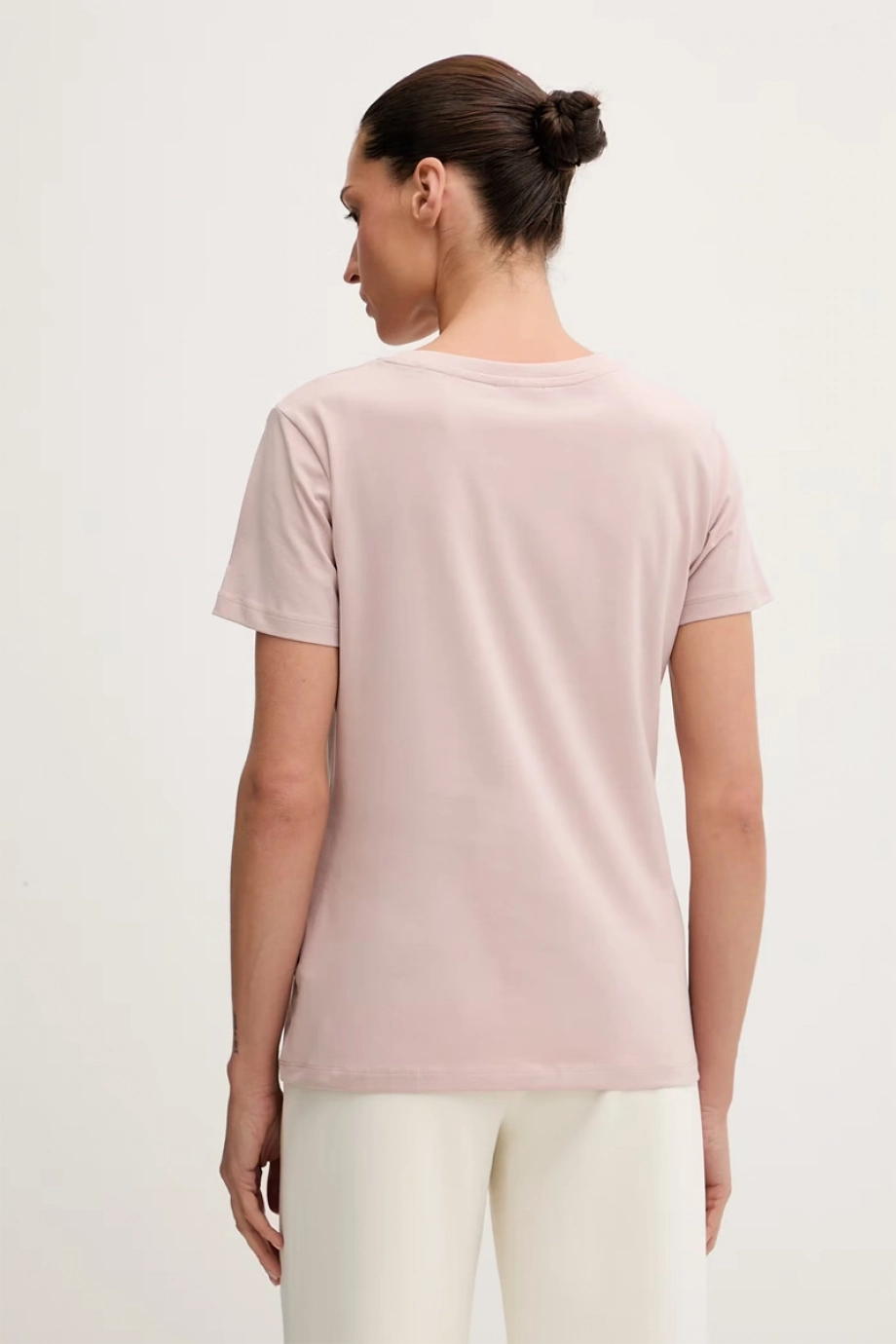 Guess Colette Kadın Aktif Regular Fit T-Shirt