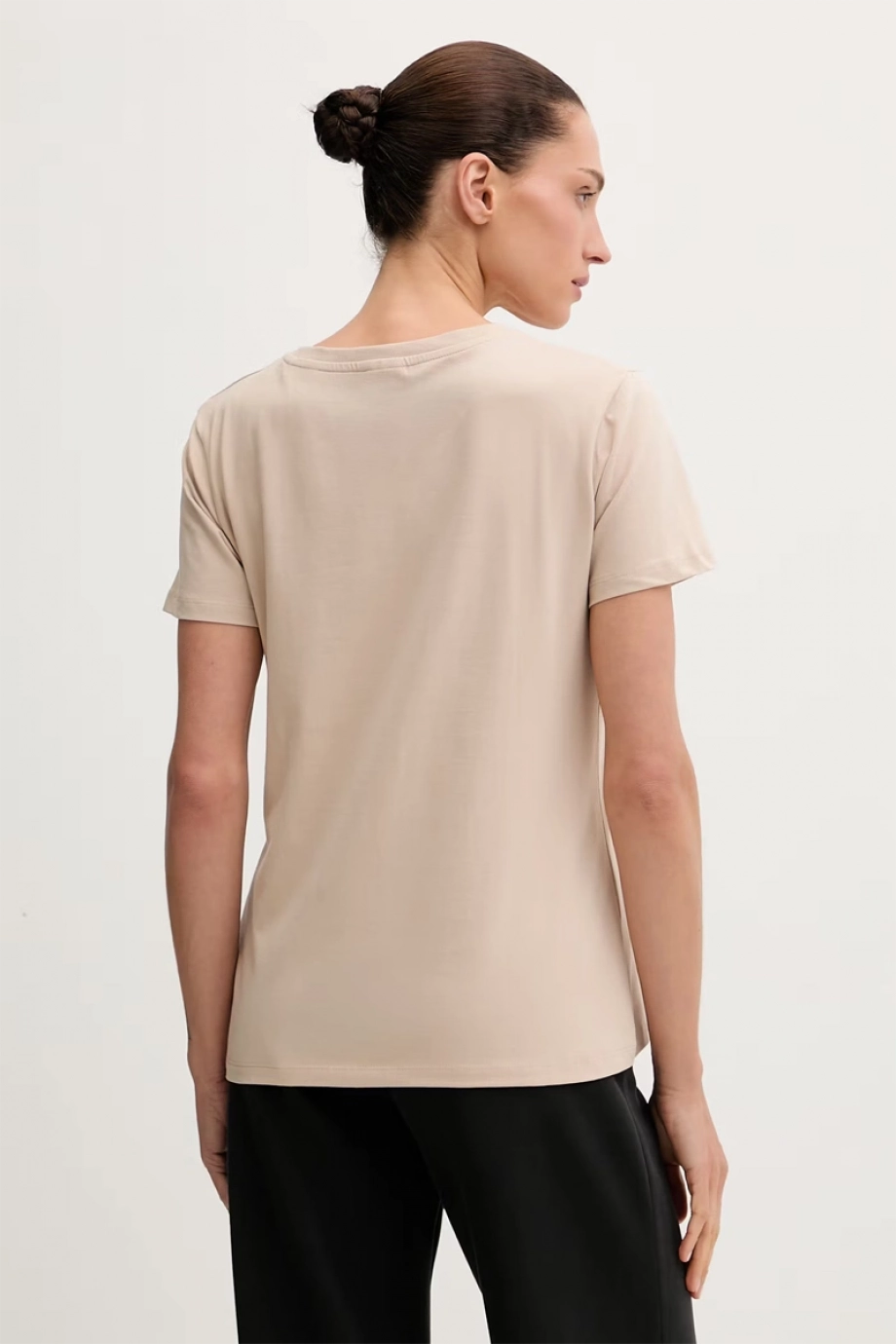 Guess Colette Kadın Aktif Regular Fit T-Shirt