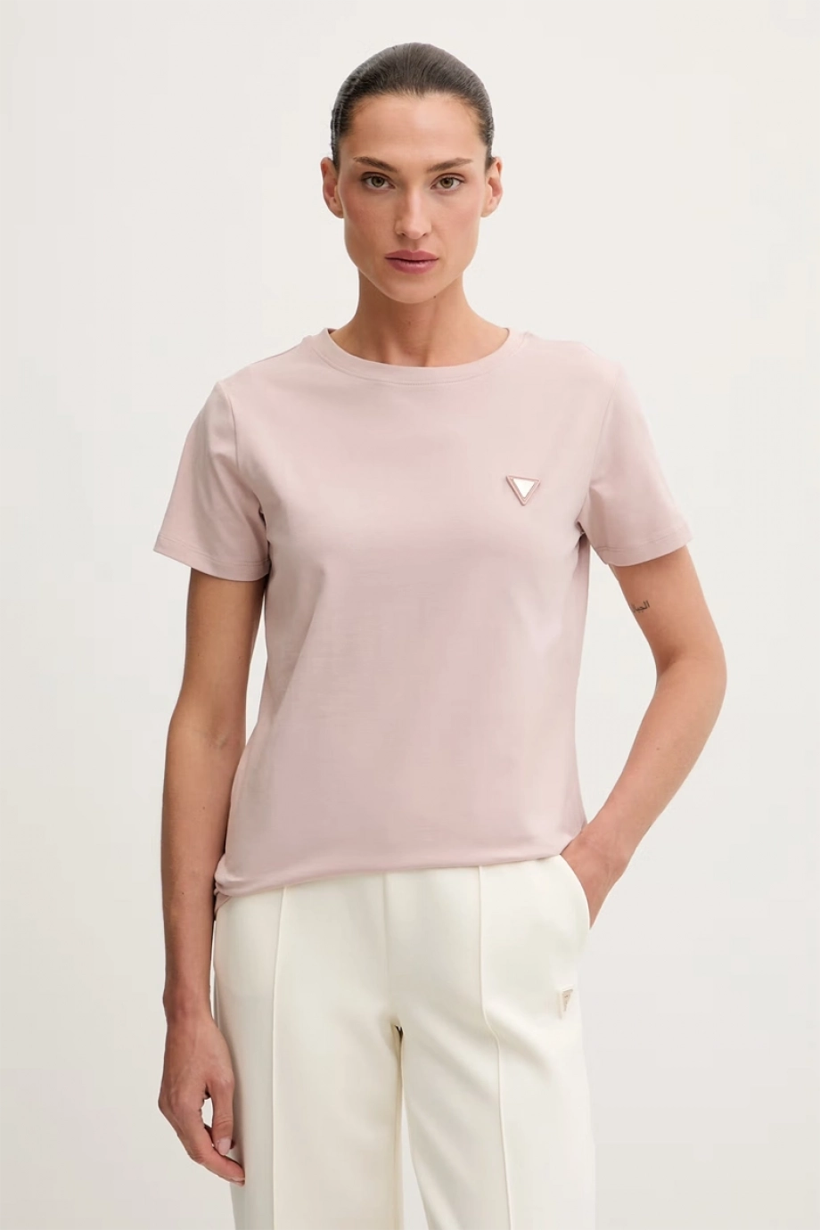 Guess Colette Kadın Aktif Regular Fit T-Shirt
