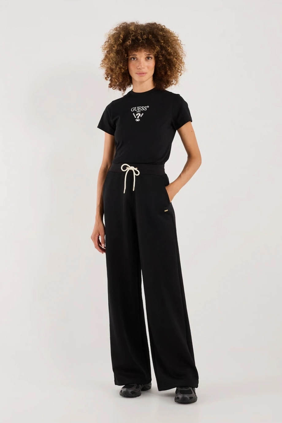 Guess Colette Kısa Kollu Kadın Siyah T-shirt V4YI21KCDH1-FJ8N