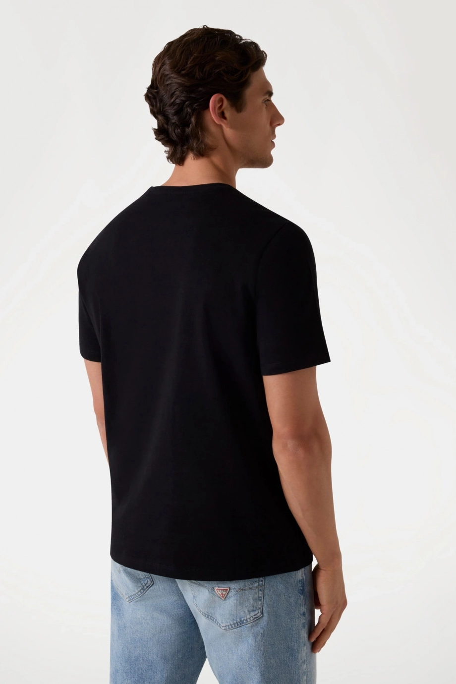 Guess Ss Cn Patch Erkek Siyah Regular Fit T-Shirt M4YI0AKCCM1-JBLK