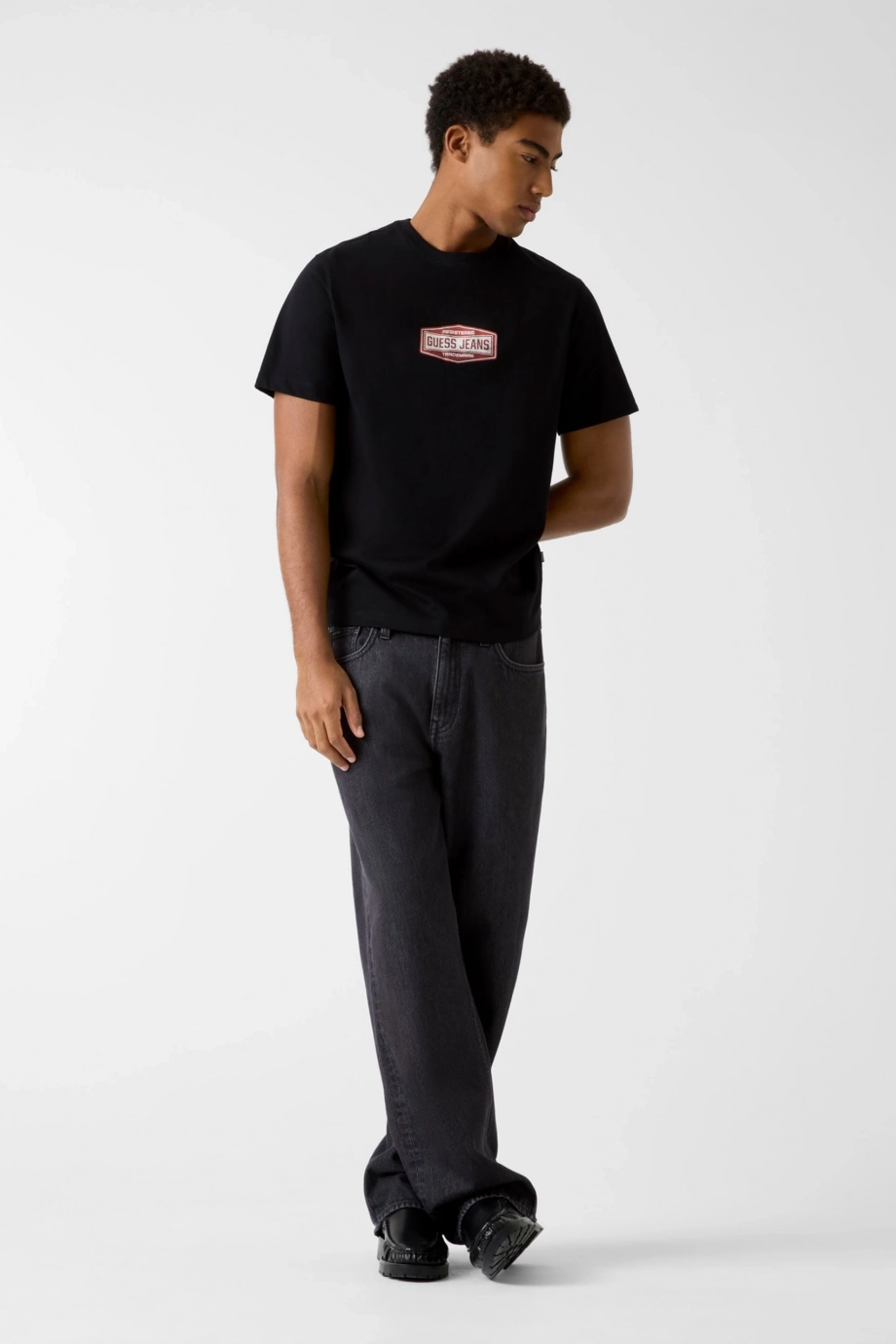 Guess GJ Normal Kesim Tescilli Marka Logolu Erkek Siyah T-shirt M6RI41K8FQ4-JBLK