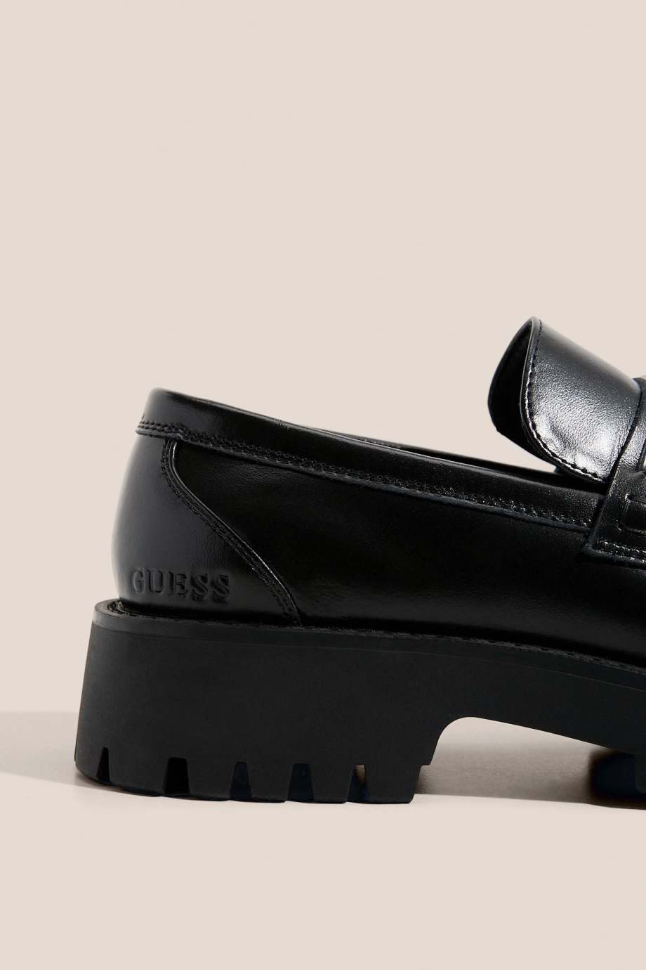 Guess Gorizia Erkek Siyah Deri Makosen FMTGORLEA14-BLACK