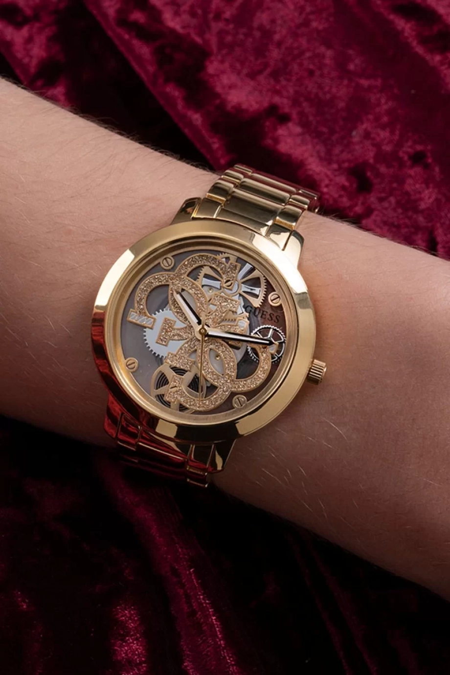 Guess Kadın  Kol Saati GUGW0300L2