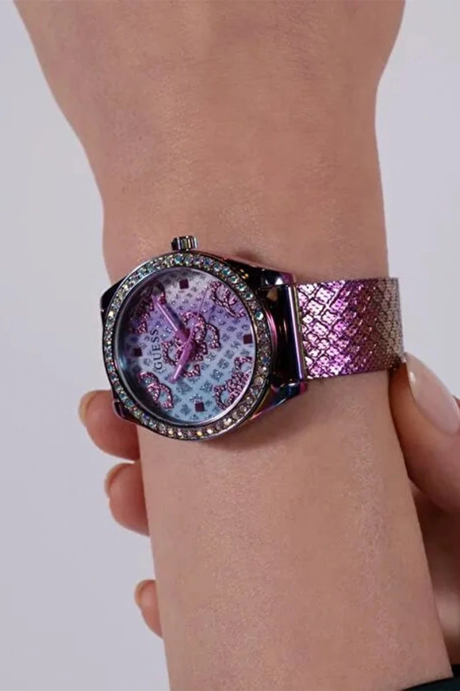 Guess Kadın  Kol Saati GUGW0748L3