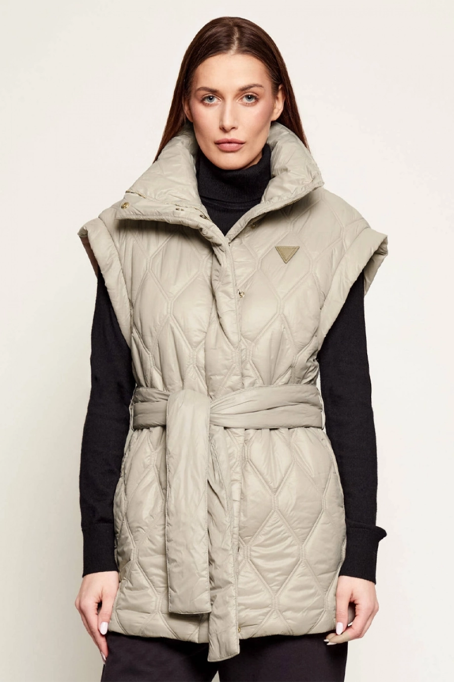 Guess Hilma Kolsuz Şişme Kadın Bej Yelek V6RN01WL832-G1O3