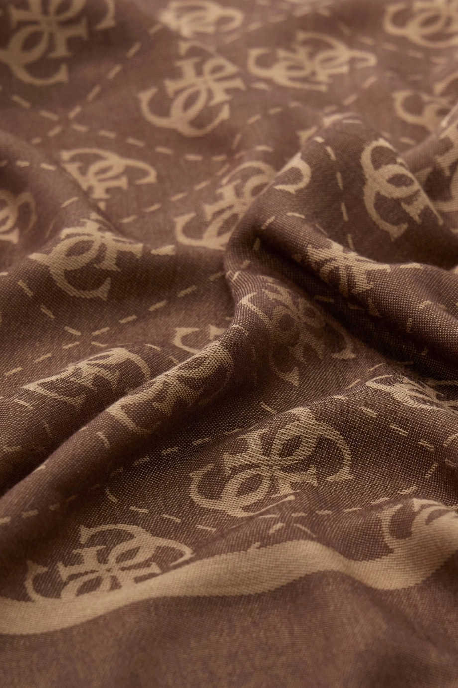 Guess Jakarlı 70x180 Kadın Kahverengi Şal AW5529VIS03-BRO