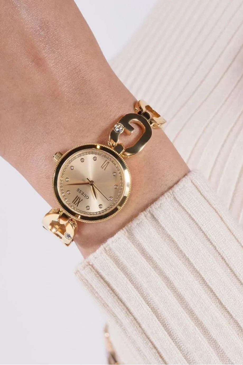 Guess Kadın Kol Saati GUGW0759L2