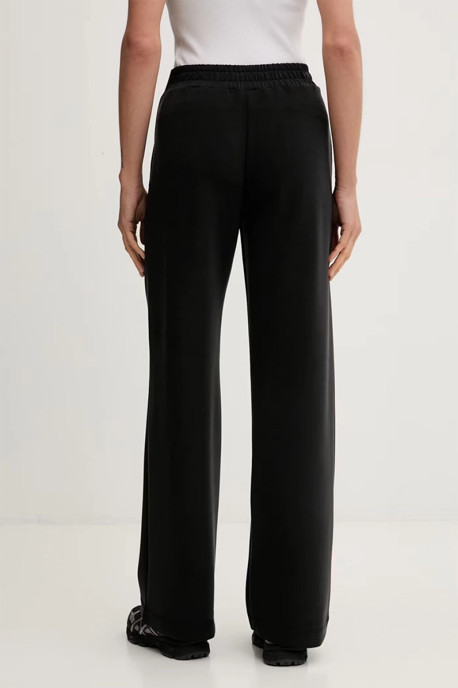 Guess Olympe Kadın Aktif Scuba Modal Karışımlı Relaxed Fit Eşofman
