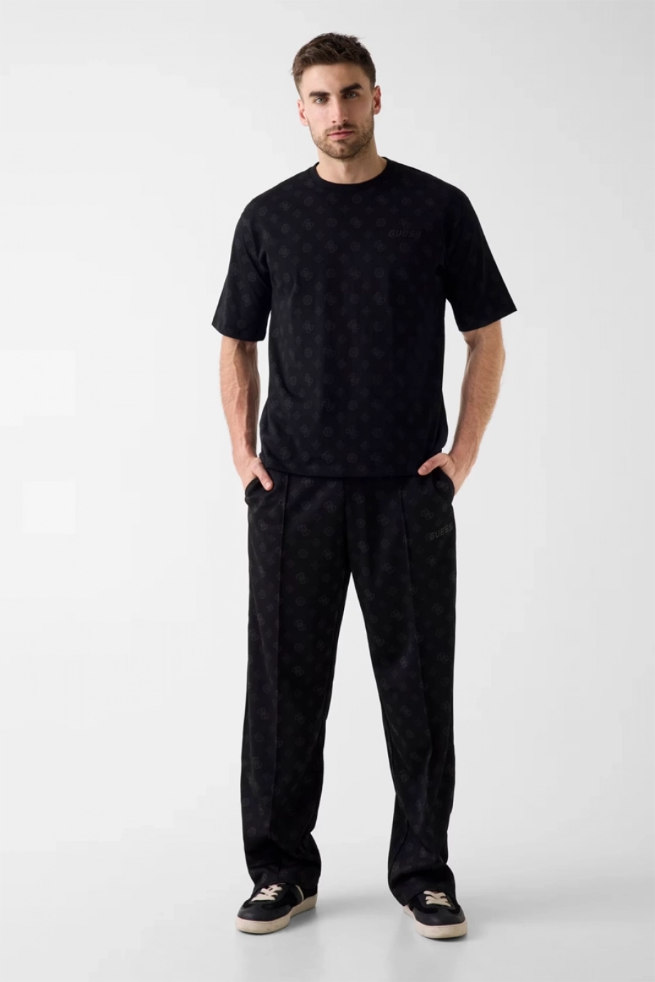 Guess Ovidio Bisiklet Yaka Kısa Kollu Erkek Siyah T-shirt Z6GI07K2852-PMKW