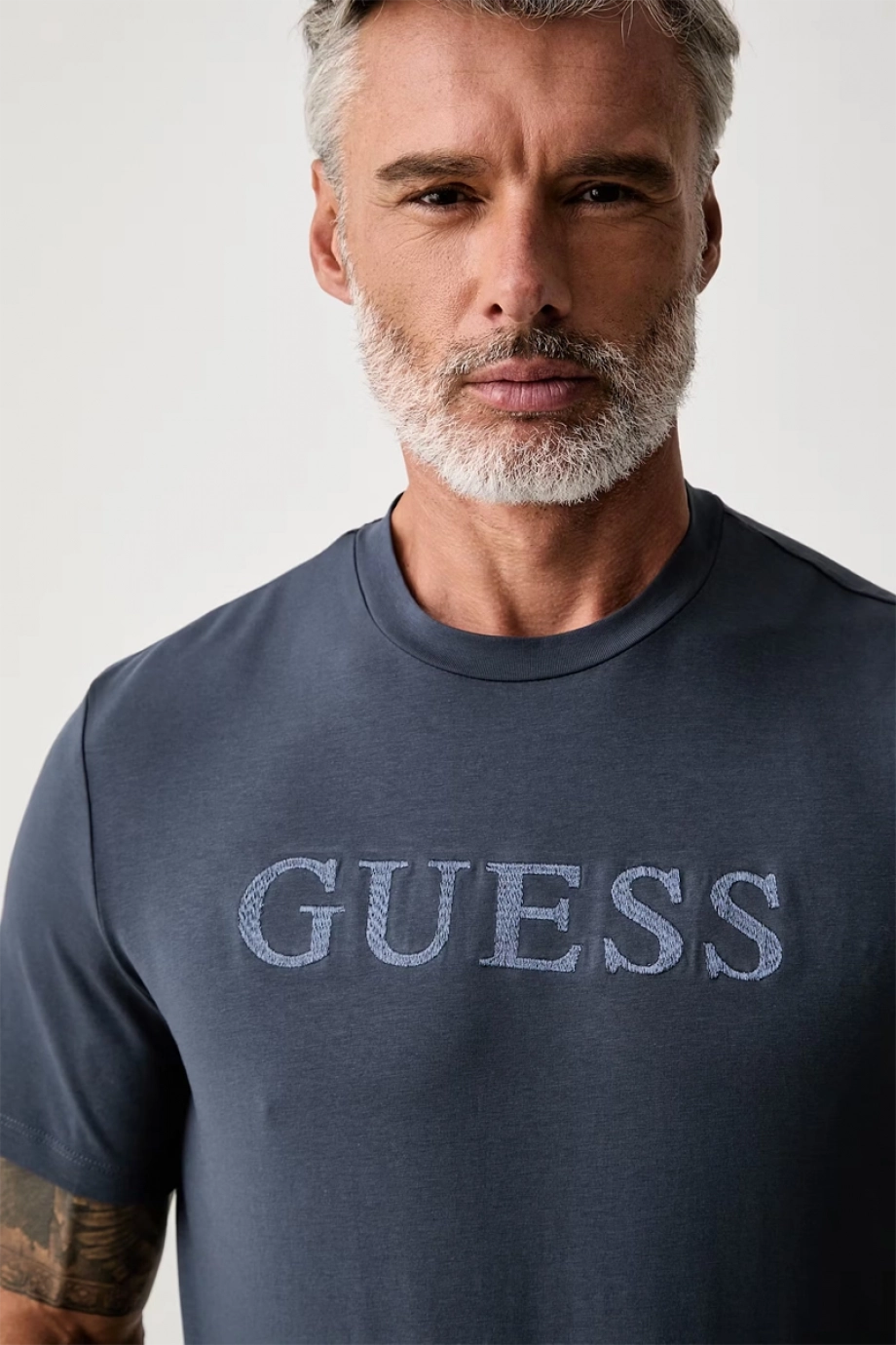 Guess Prat Erkek Aktif Regular Fit T-Shirt