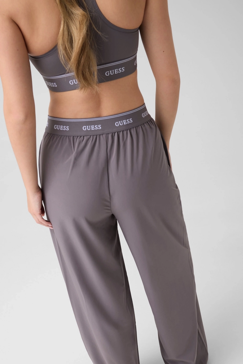 Guess Selena Kadın Aktif Relaxed Fit Eşofman Altı