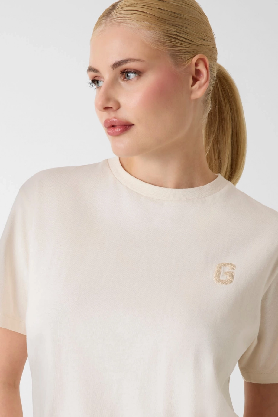 Guess Siria Kadın Aktif Oversize Fit T-Shirt