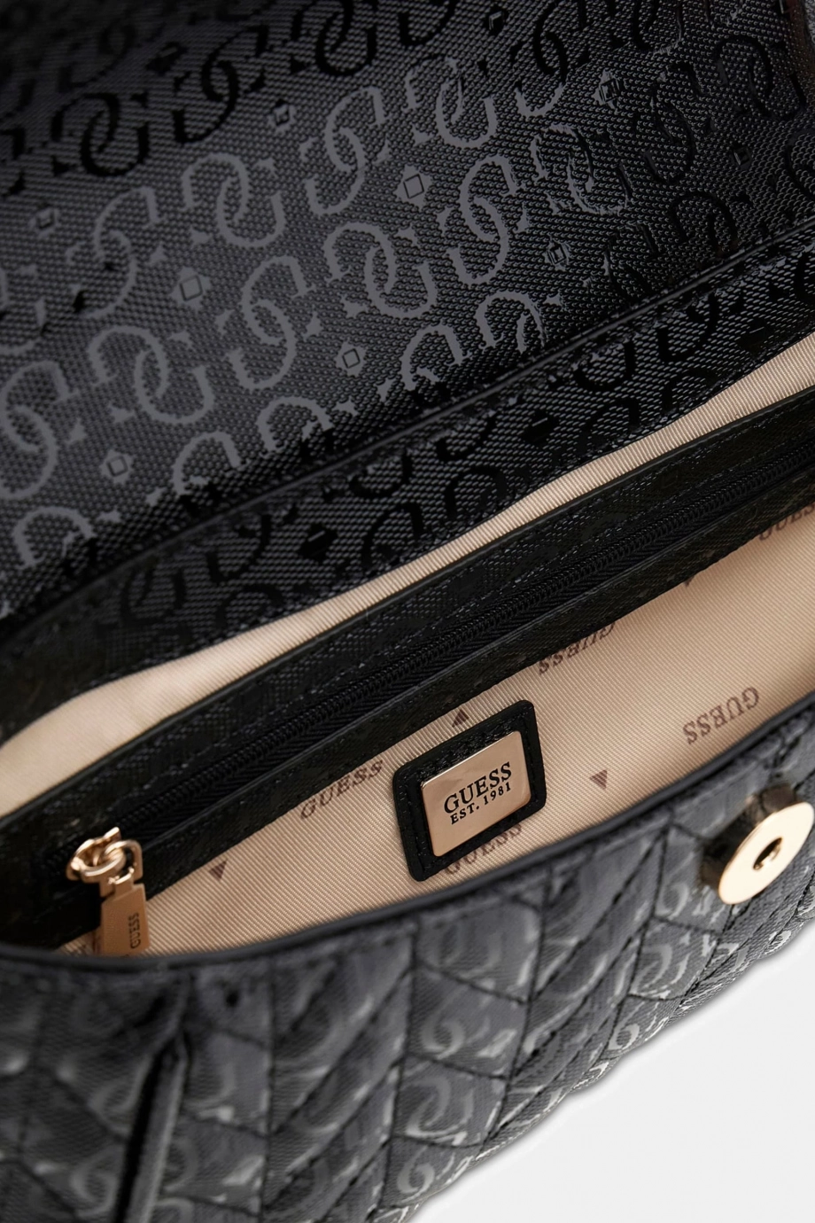 Guess Stacey Dönüştürülebilir Kapaklı Kadın Siyah Çapraz Çanta HWGG9741210-BLA