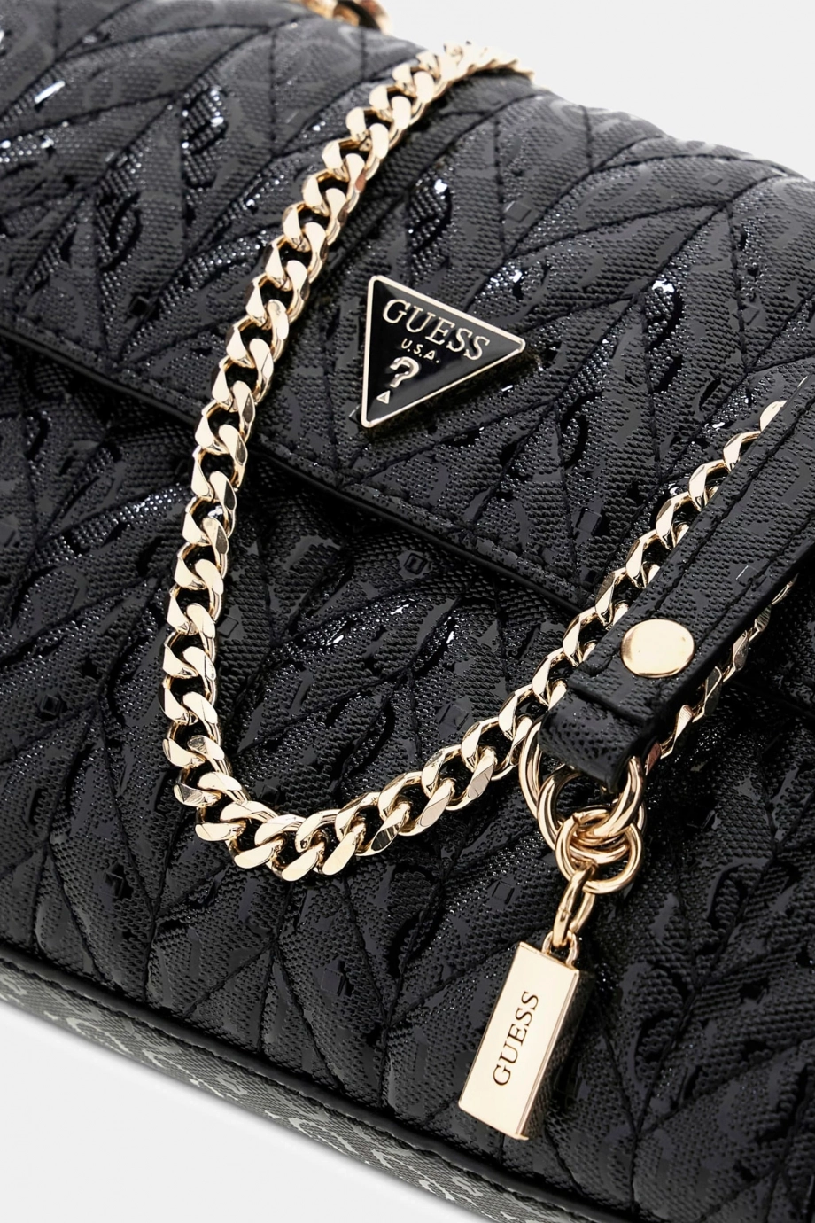 Guess Stacey Dönüştürülebilir Kapaklı Kadın Siyah Çapraz Çanta HWGG9741210-BLA