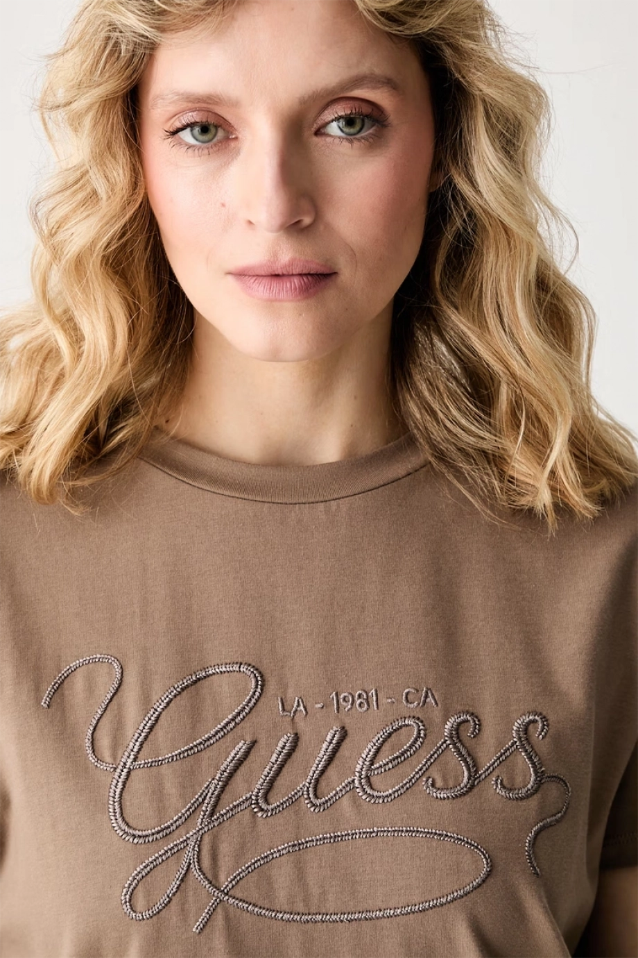 Guess Syrma Kadın Aktif Regular Fit T-Shirt