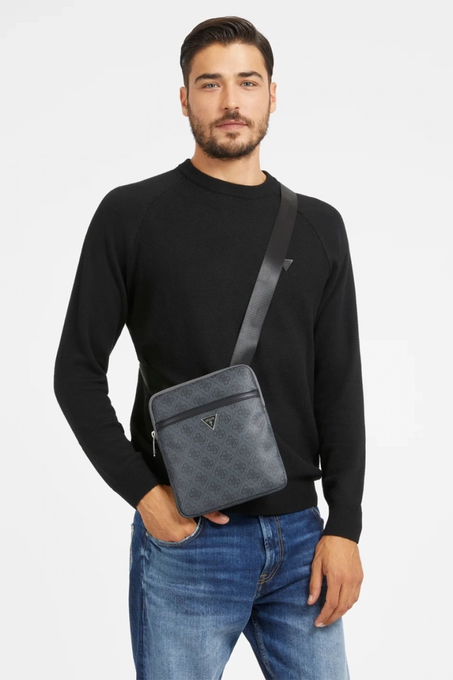 Guess Torino Erkek Siyah Çapraz Askılı Çanta HMEVZLP2223-BLA