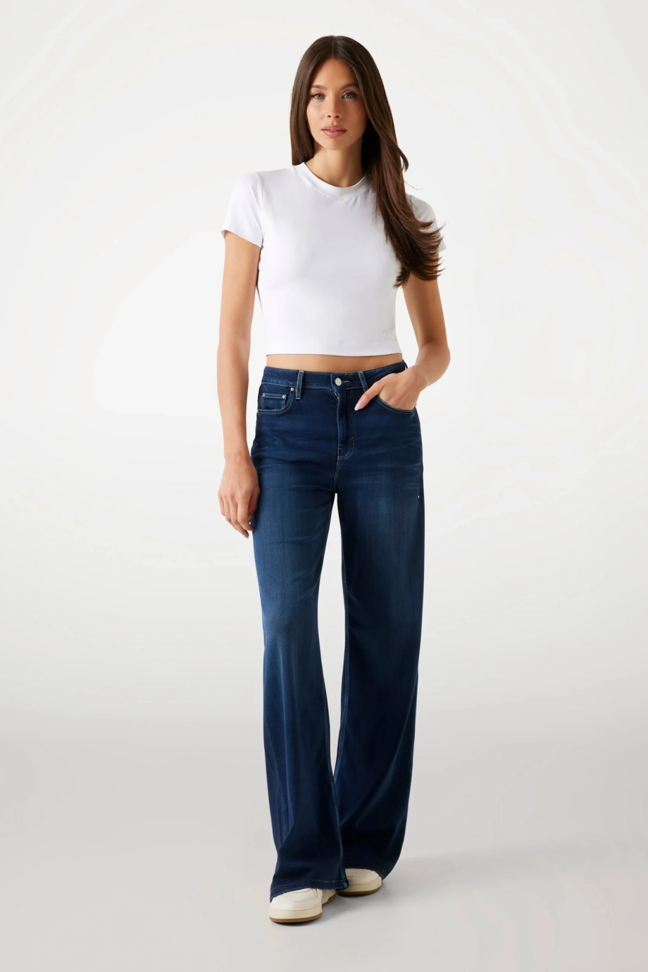 Logy Kadın Slim Fit T-Shirt