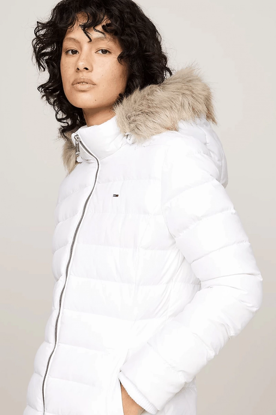 Tommy Hilfiger TJW ESSENTIAL HOODED DOWN COAT Kadın Beyaz Mont DW0DW18864YBR