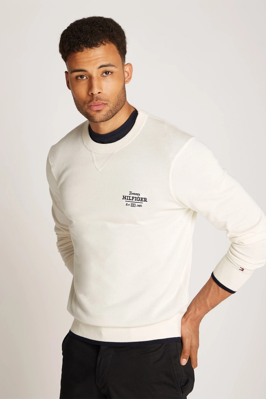 Tommy Hilfiger GRAPHIC  COTTON CREW Erkek Beyaz Kazak MW0MW38336Z00