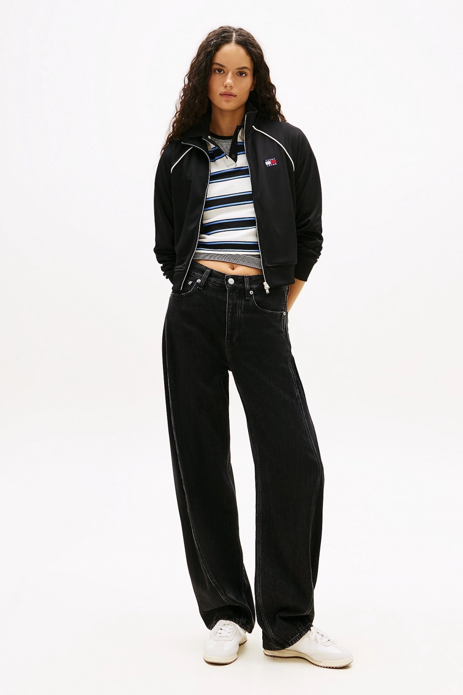 Tommy Hilfiger TJW Amblemli  Kadın Siyah Eşofman Üstü  DW0DW21930BDS
