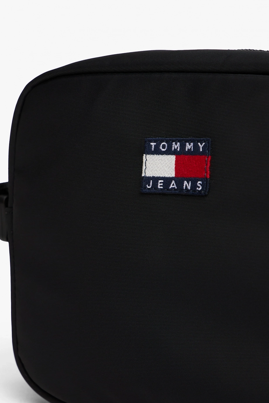 Tommy Hilfiger TJW Klasik Günlük Kamera Kadın Siyah Çapraz Çanta AW0AW18070BDS