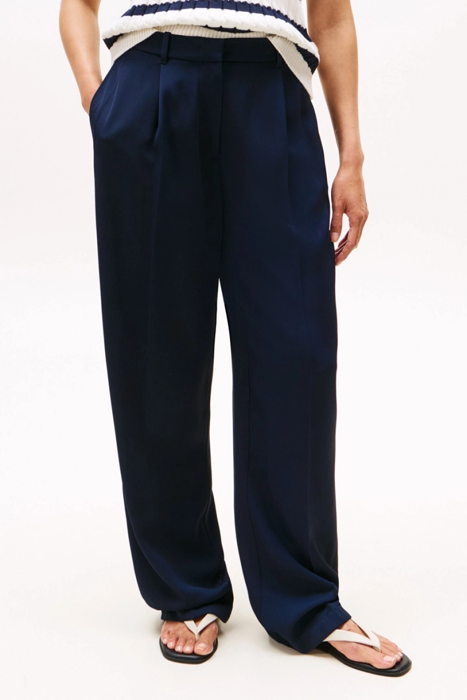 Tommy Hilfiger Viskon Twill Rahat Kesim Düz Paça Kadın Pantolon WW0WW46749C1G