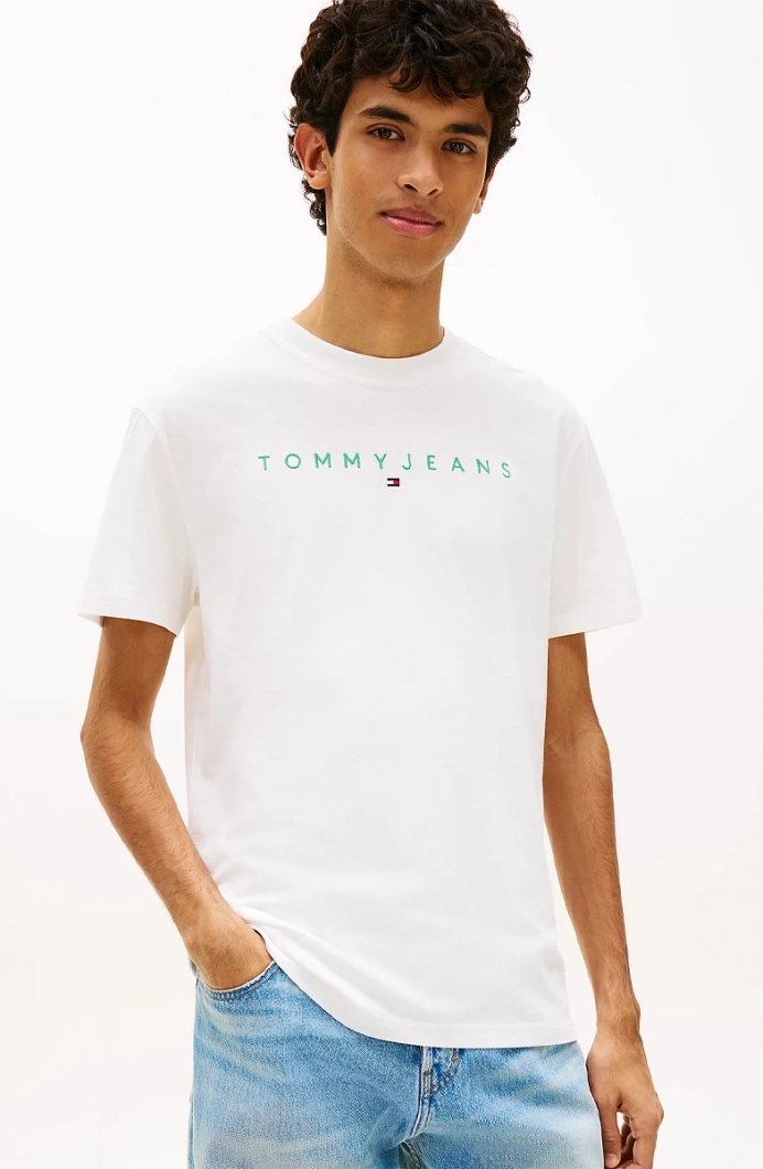 Tommy Hilfiger TJM Normal Kesim Lineer Logolu Erkek Beyaz T-shirt DM0DM20744L5Y